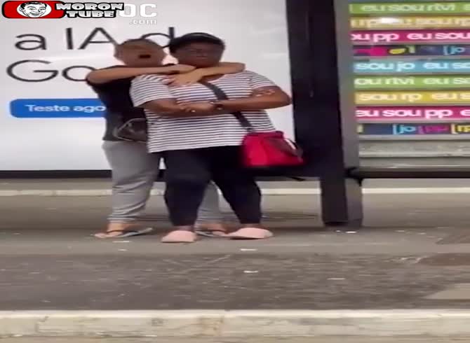 Video :In S&atilde;o Paulo, a woman maintains her composure in the face of a hostage-taker brandishing a knife